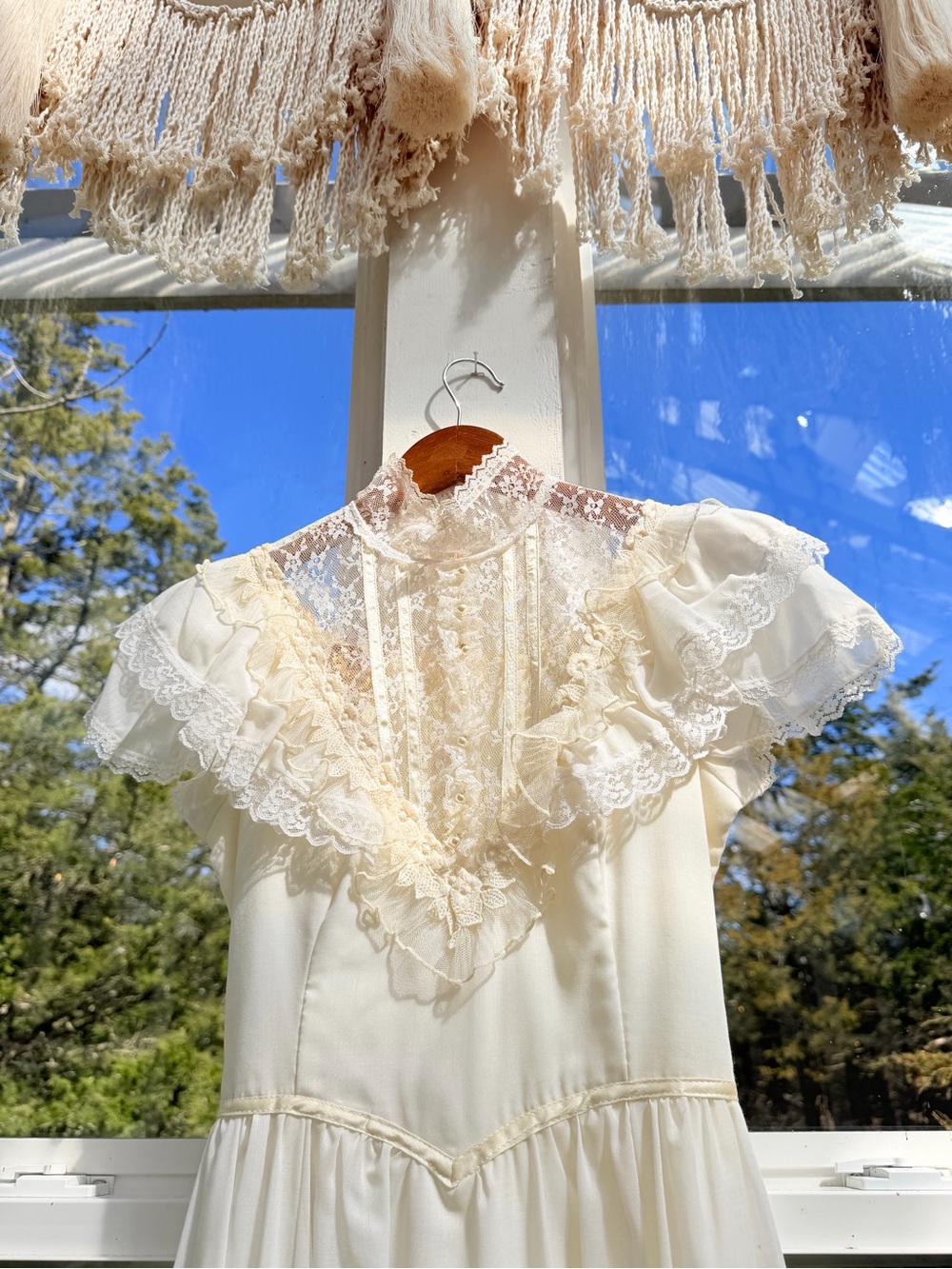 Ivory High Neck Lace Gunne Sax Dress - Picture 2 of 5